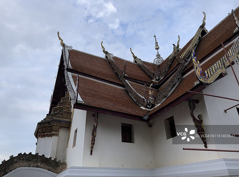 泰国难府普明寺的寺庙美景图片素材