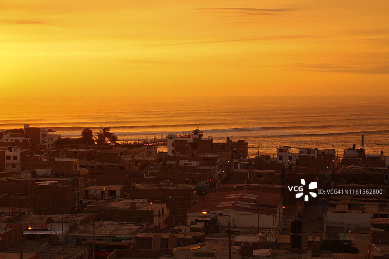 温查科冲浪图片素材