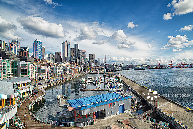 西雅图海滨上空的美丽天空图片素材