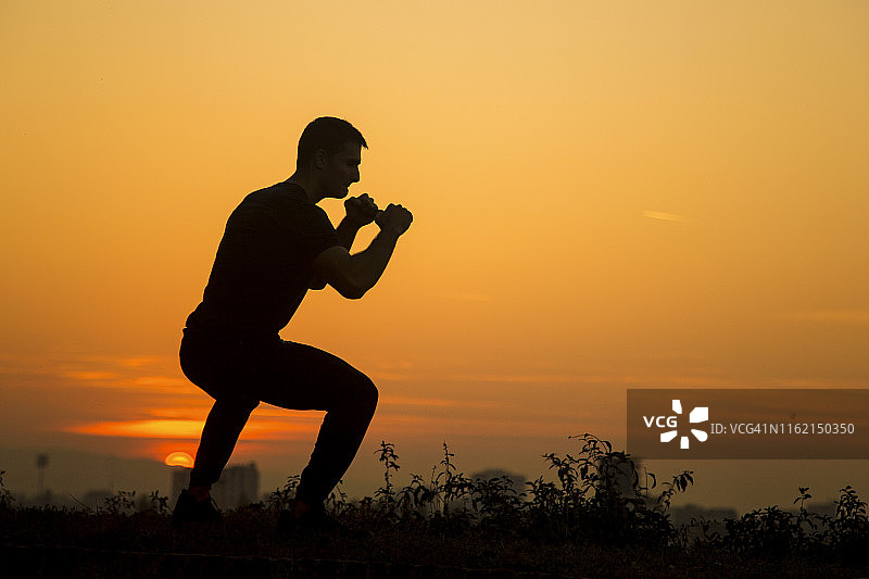 守卫姿势图片素材