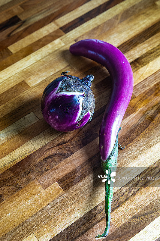 各种茄子：日本茄子、小茄子、意大利茄子图片素材