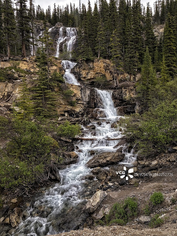 缠结瀑布图片素材