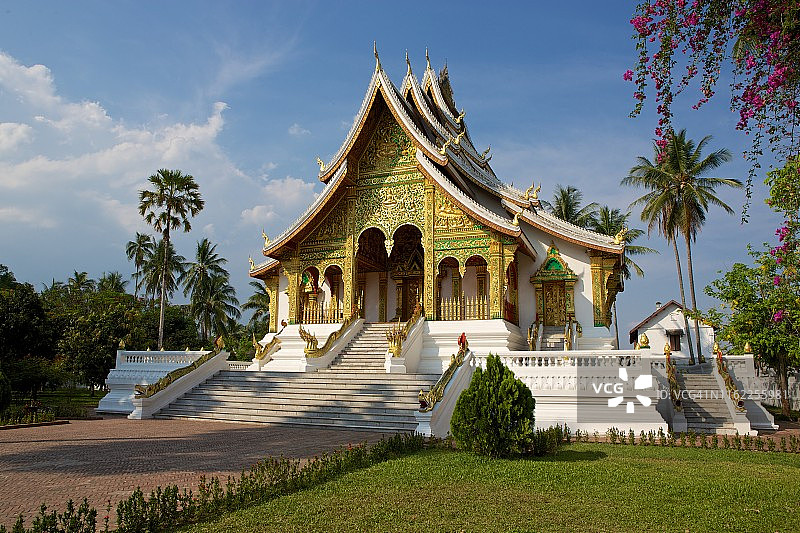 老挝琅勃拉邦的华帕帮寺图片素材