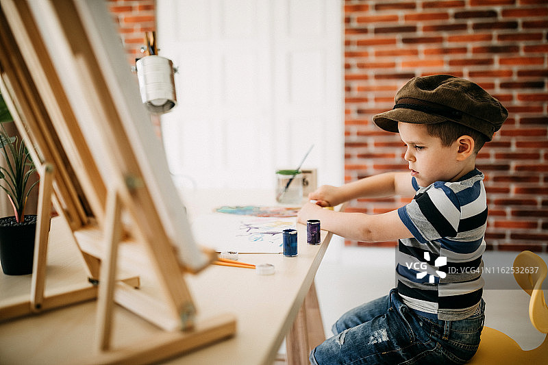 小巧的创意设计图片素材