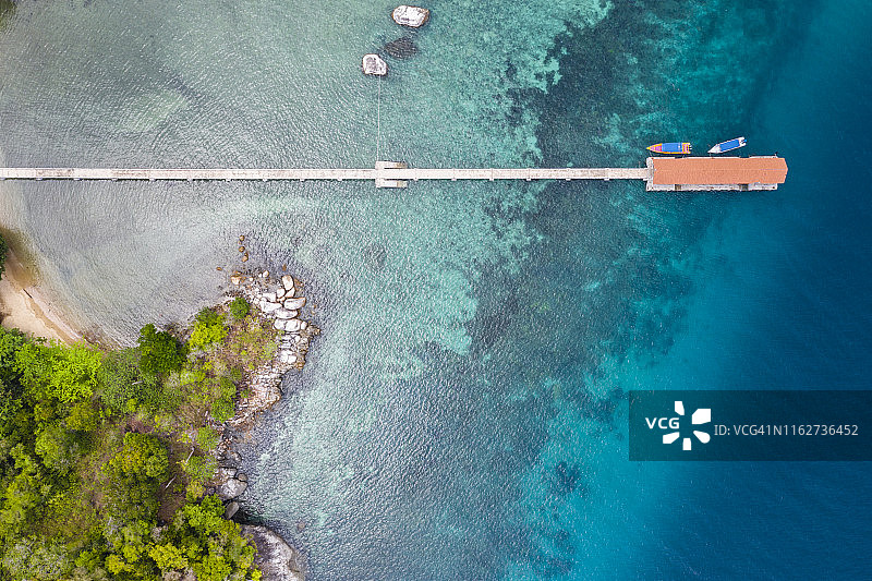 刁曼岛码头鸟瞰图片素材