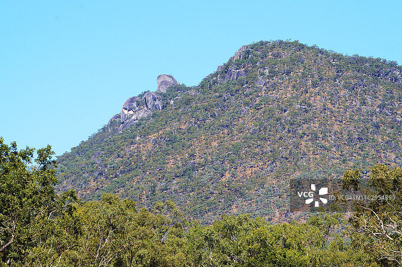 花岗岩基岩图片素材