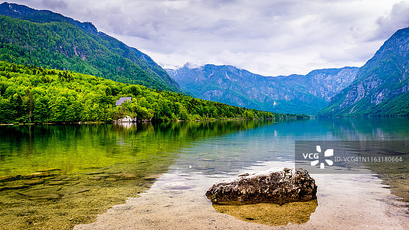 特里格拉夫国家公园的博希尼湖风光图片素材