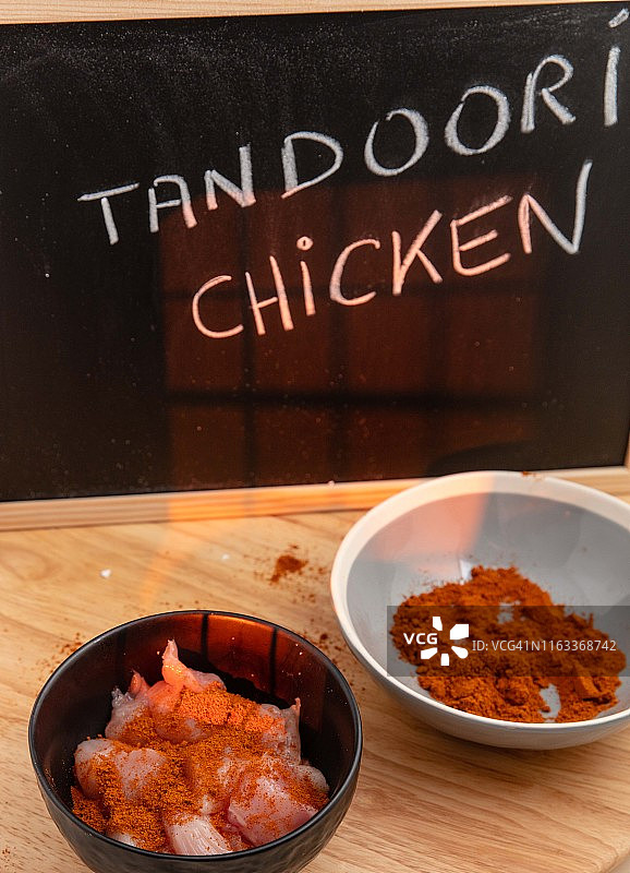 唐杜里烤鸡图片素材