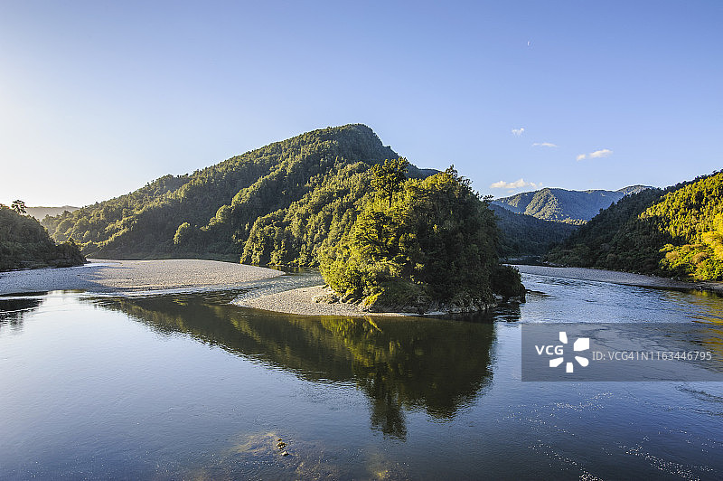 新西兰南岛布勒峡谷美丽的布勒河（韦斯特波特至里夫顿路段）图片素材
