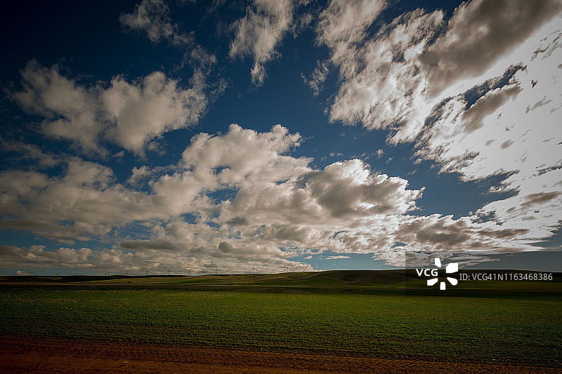 风力发电场景观图片素材