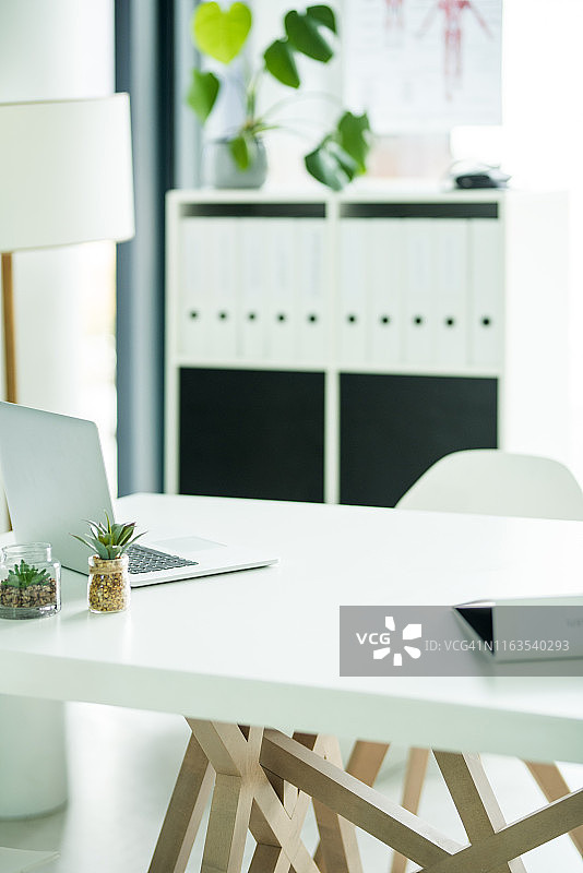 助您完成工作图片素材