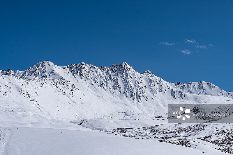 蓝天白云雪山图片素材