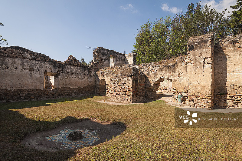 拉雷科莱西翁建筑群、教堂和修道院遗址图片素材