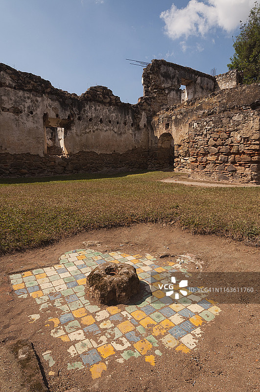 拉雷科莱西翁建筑群、教堂和修道院遗址图片素材