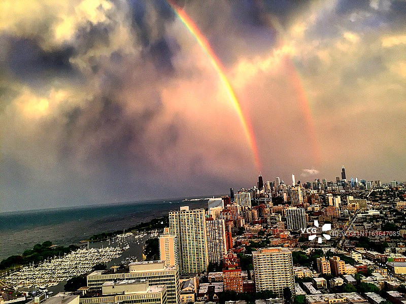 芝加哥上空的彩虹图片素材