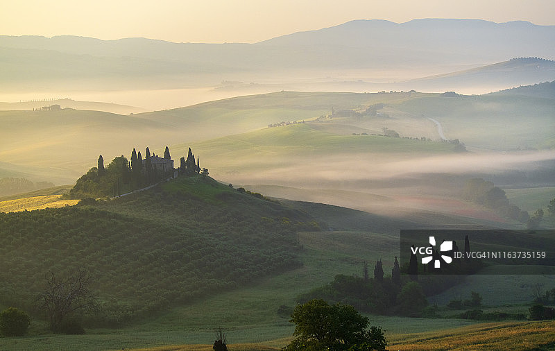 意大利托斯卡纳乡村的清晨图片素材
