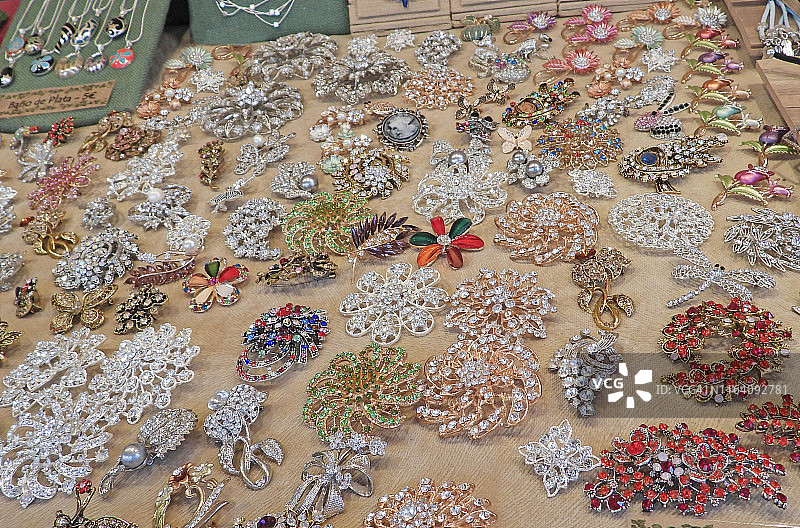 街头市场的服装店图片素材