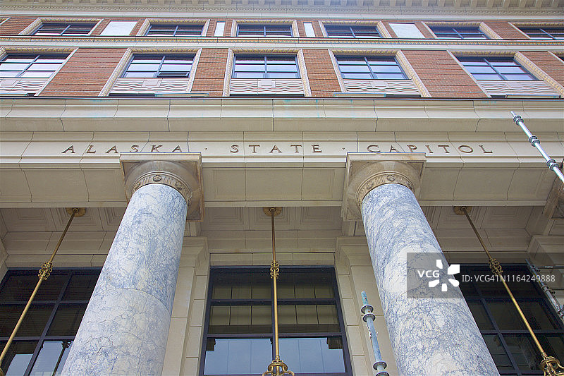 阿拉斯加州议会大厦的柱子，朱诺图片素材