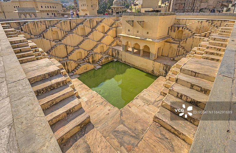 斋浦尔琥珀堡附近的帕纳米纳卡恩德梯井，拉贾斯坦邦 - 印度图片素材