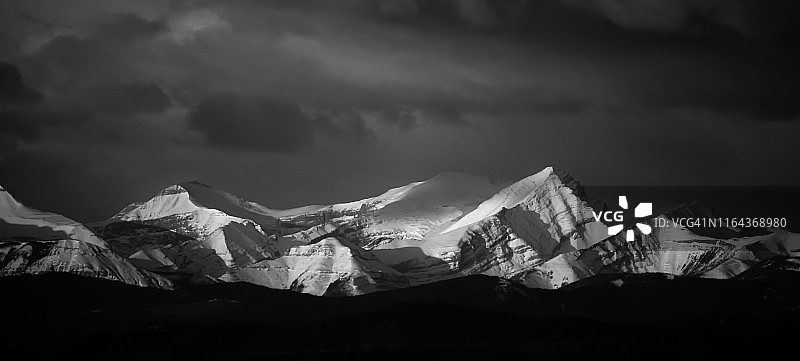 加拿大艾伯塔省落基山脉山麓图片素材