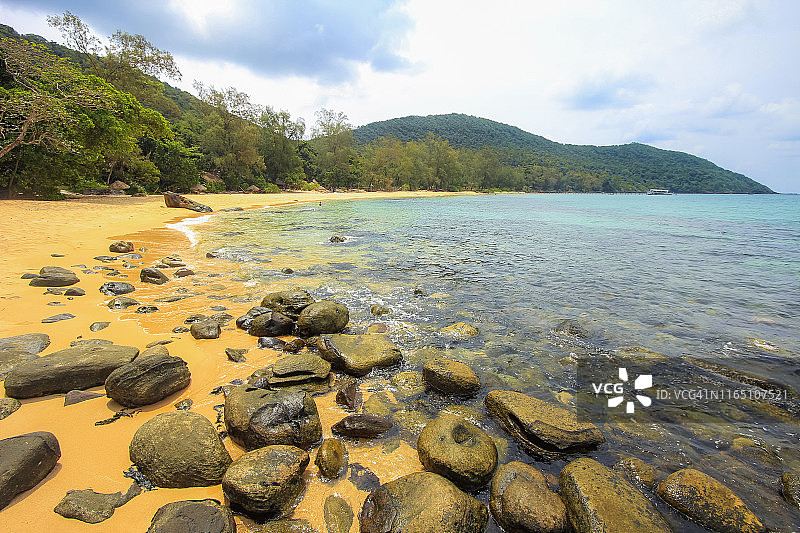 柬埔寨西哈努克市瓜隆撒冷岛日落海滩图片素材