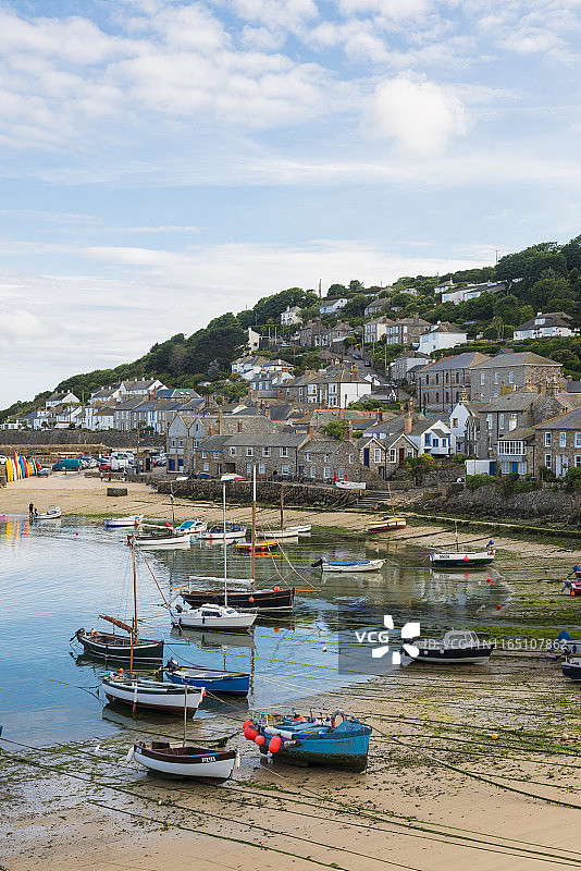 英国康沃尔郡的Mousehole港口，欧洲图片素材