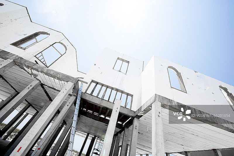 现代住宅建筑工地-HDR图片素材