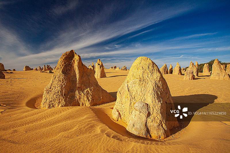 南奔国家公园尖峰石阵的石灰岩地貌，西澳大利亚图片素材