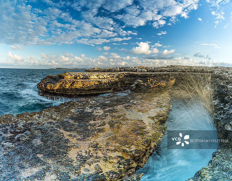 安提瓜魔鬼桥全景，加勒比海图片素材