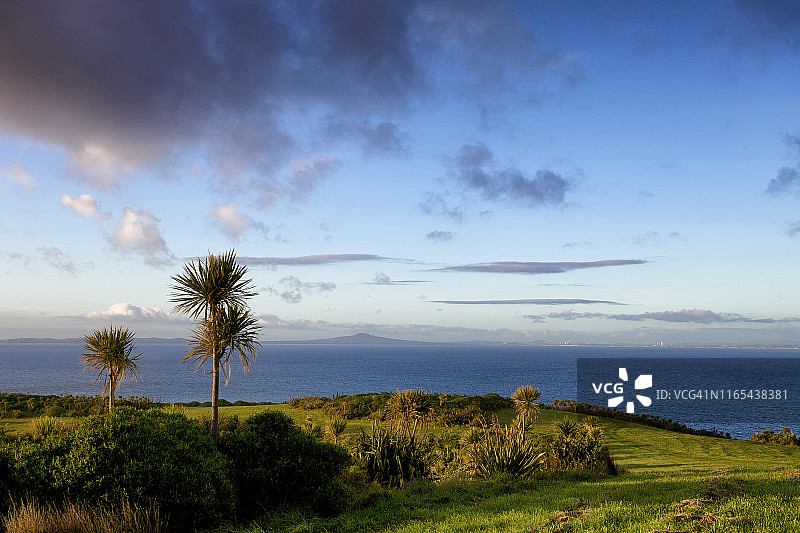 从豪拉基湾蒂里蒂里马唐伊岛看到的景色图片素材