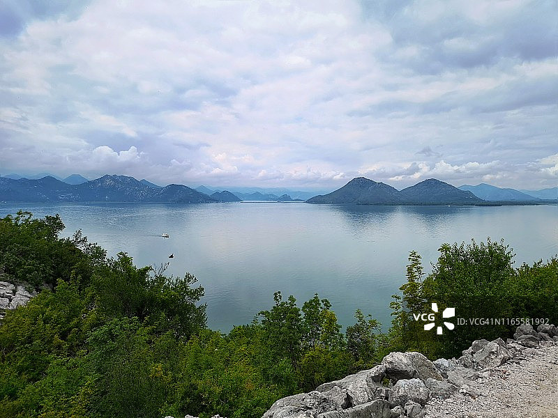 湖的风景图片素材