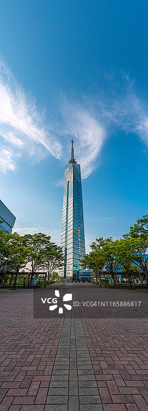 竖版福冈塔全景图片素材