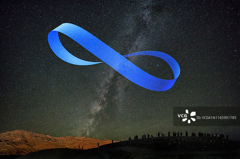 莫比乌斯带和夜空图片素材
