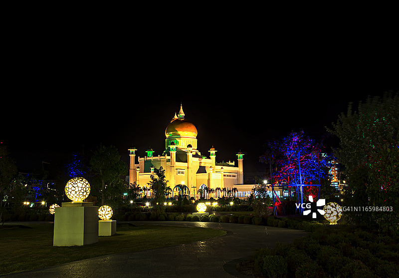 奥马尔·阿里·赛义夫丁清真寺景观图片素材