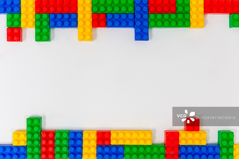 彩色塑料玩具积木特写图片素材
