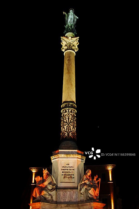 圣母玛利亚石窟图片素材