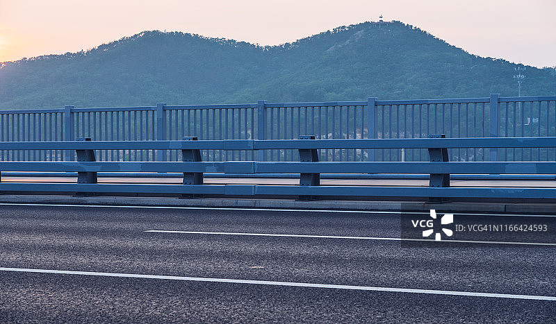 桥面人行道图片素材