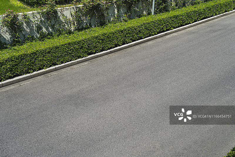 空旷的沥青路航拍景色图片素材