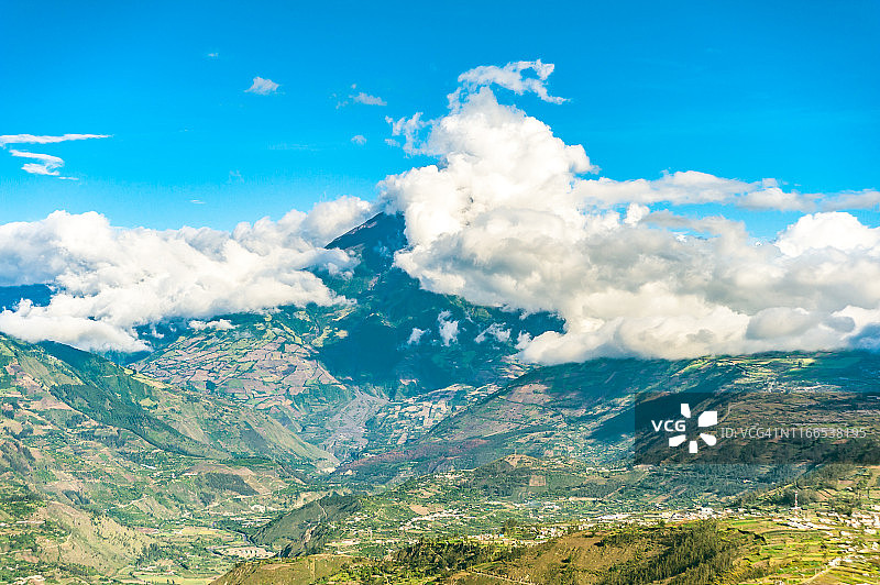 通古拉瓦火山鸟瞰图图片素材