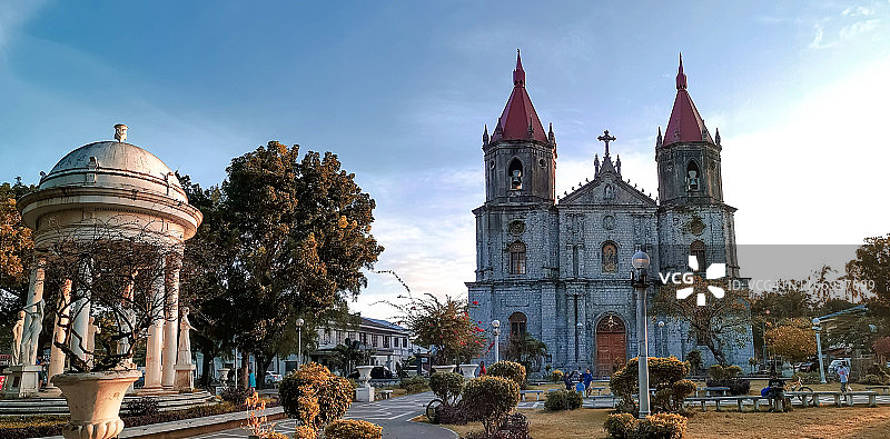 菲律宾伊洛伊洛市的历史教堂和建筑图片素材