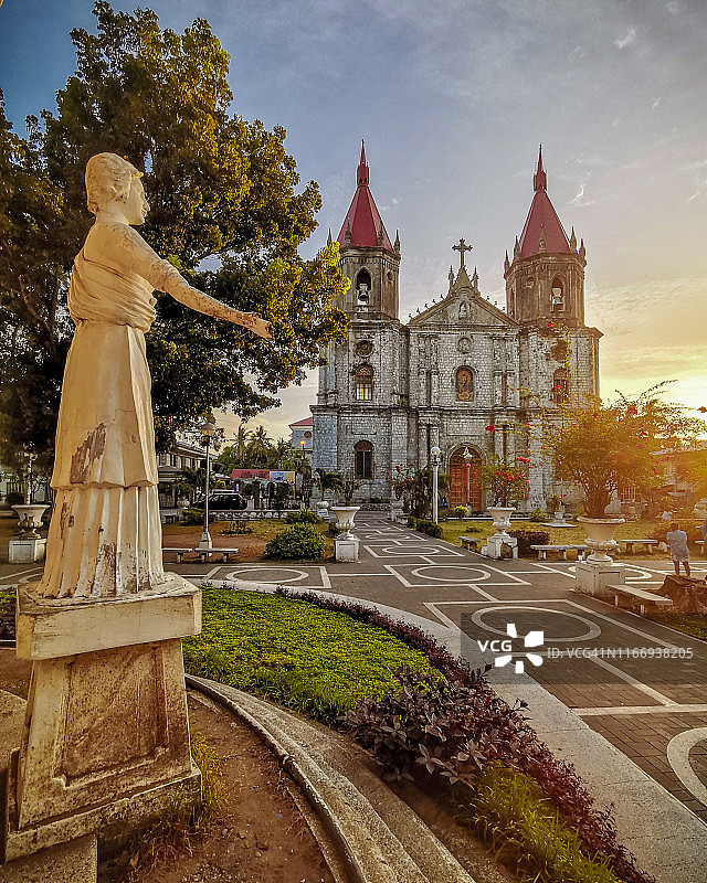 菲律宾伊洛伊洛市的历史教堂和建筑图片素材