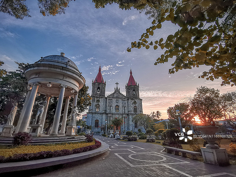 菲律宾伊洛伊洛市的历史教堂和建筑图片素材