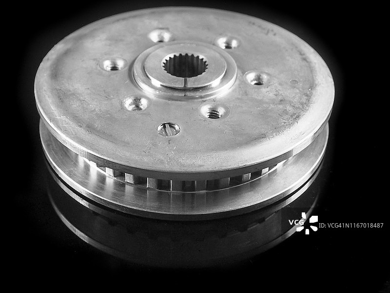 摩托车零件：离合器压盘图片素材