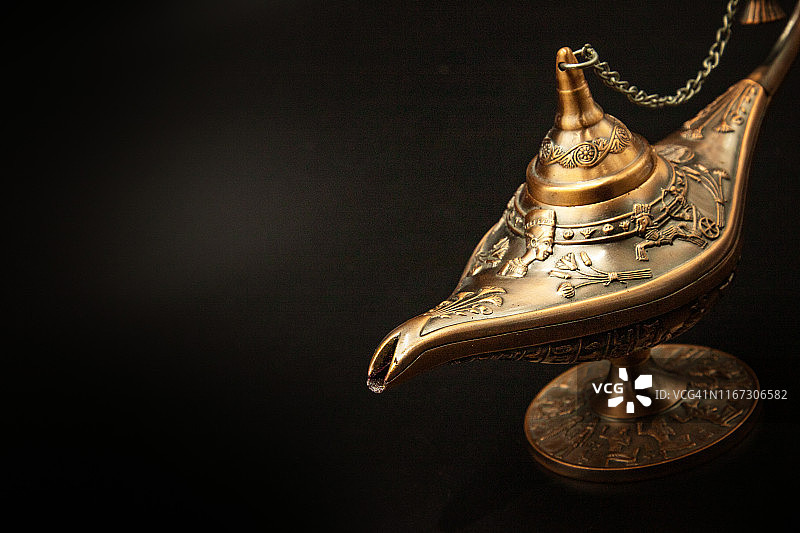 金色魔法灯图片素材