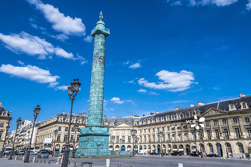 法国巴黎第一区旺多姆广场和奥斯特里茨柱图片素材