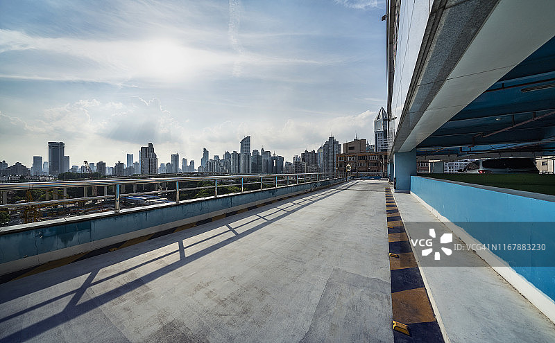 停车场坡道图片素材