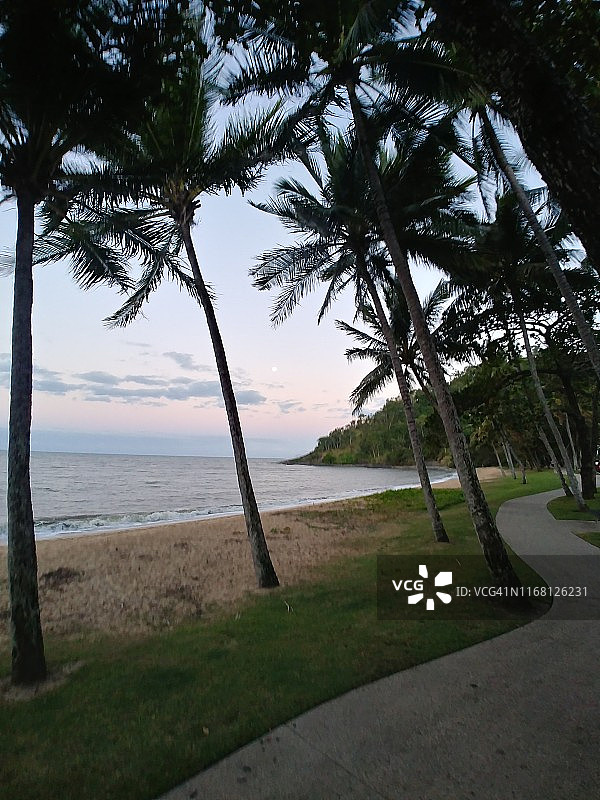 海边步行道图片素材