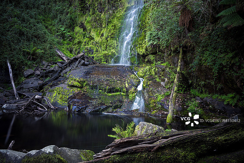 厄斯金瀑布图片素材