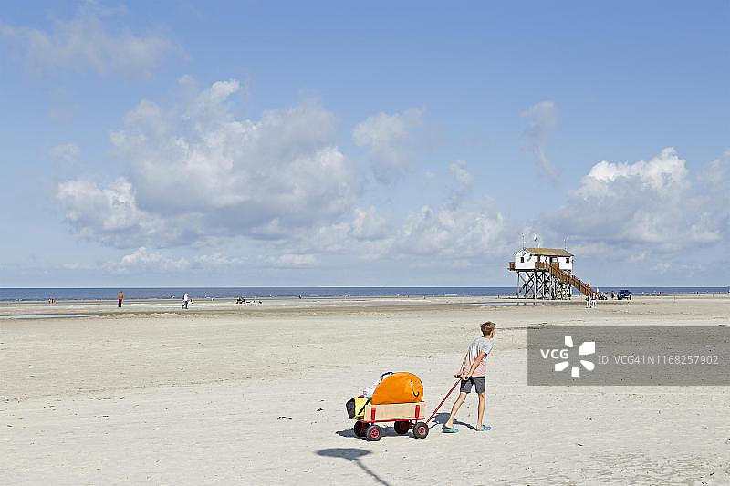 德国石勒苏益格-荷尔斯泰因州圣彼得-奥尔丁海滩图片素材