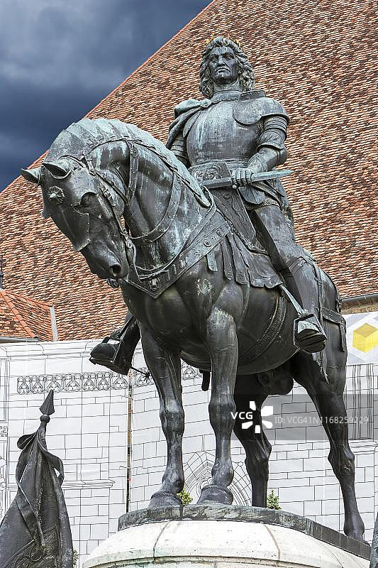 匈牙利国王马蒂亚斯·科维努斯骑马雕像,1443-1490,罗马尼亚克卢日-纳波卡图片素材